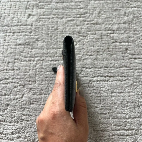 Ralph Lauren Black Wallet with Gold Emblem - Picture 3 of 16